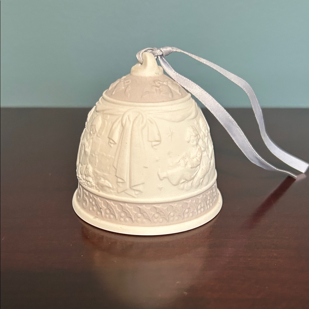 Lladro Cream Bell Ornament with Silver Ribbon